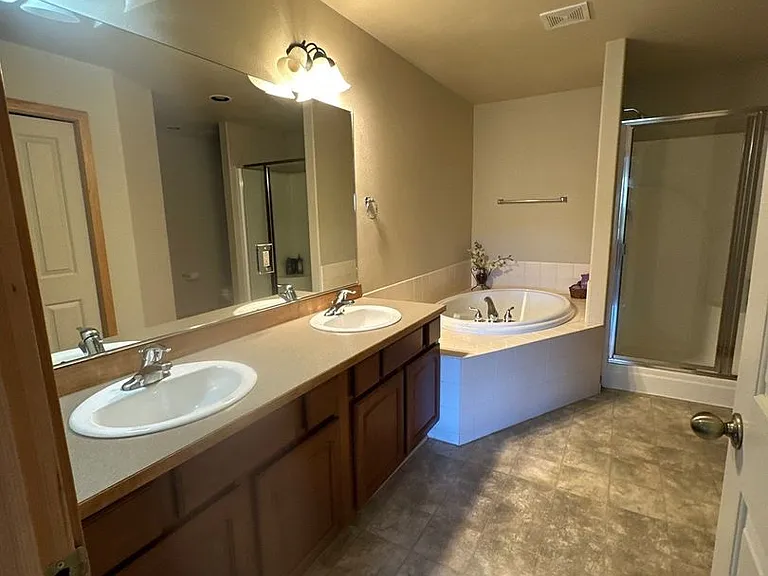 5015 Falcon Dr — Photo 5