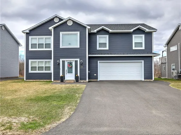 28 Doherty Dr, Oromocto, NB E2V 0M1