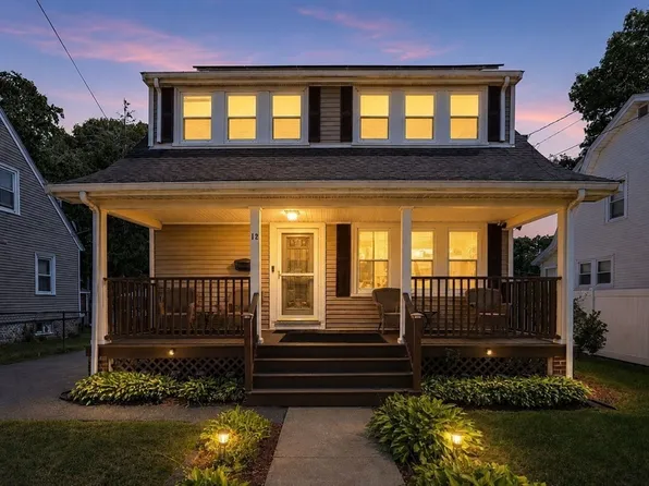 12 Hopewell Rd, Hyde Park, MA 02136