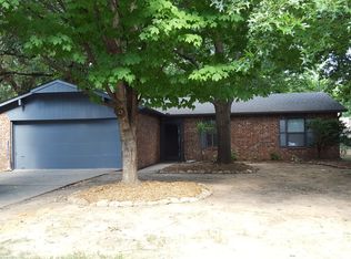 2884 N Sunny Ln, Fayetteville, AR 72703