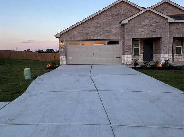 15117A Afleet Alex St, Manor, TX 78653