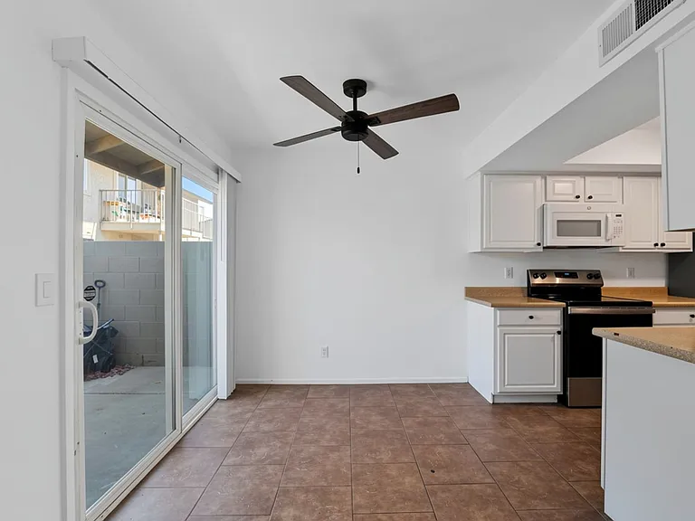 1336 N 85th Pl — Photo 5