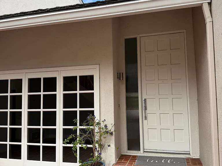 446 Vista Roma — Photo 27