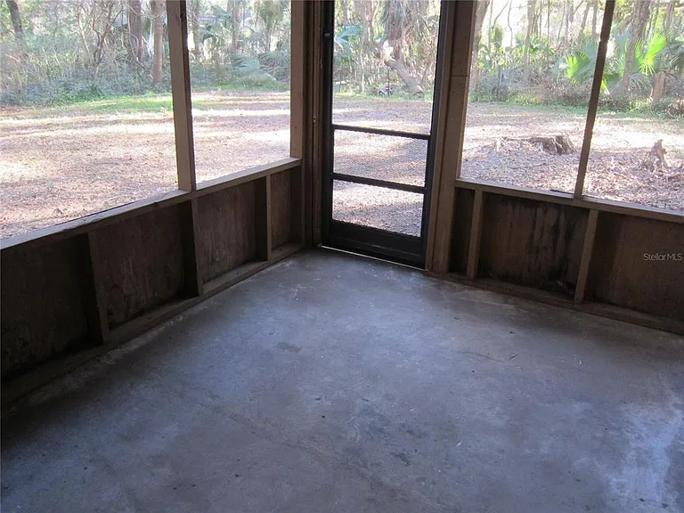 208 NE 7th Pl #A — Photo 24