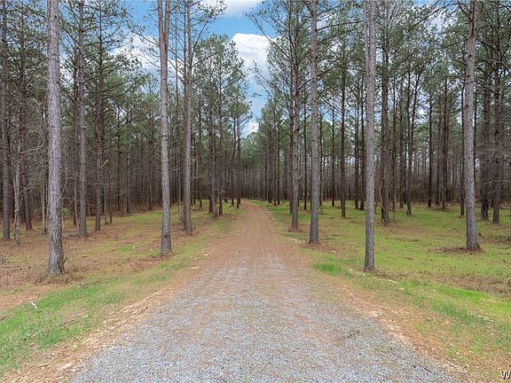 3rd image of 17 Stormi Way