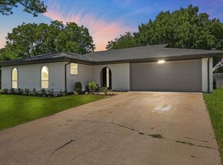 4108 Alicante Ave, Fort Worth, TX 76133