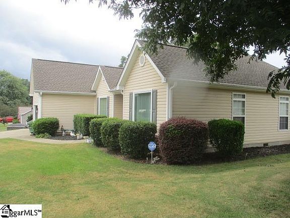 5th image of 205 Fairhaven Dr