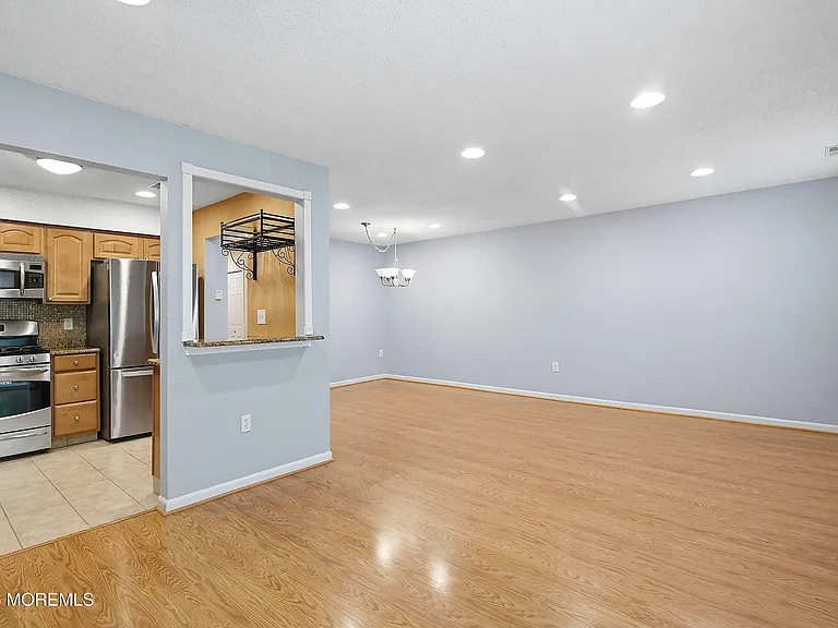 702 Carnation Dr #702 — Photo 8