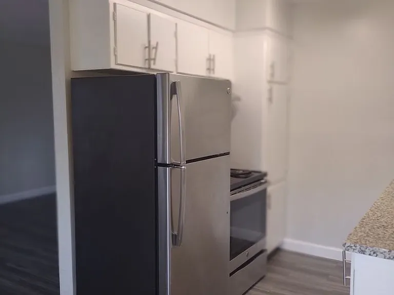 Arcadia Apartments — Photo 7