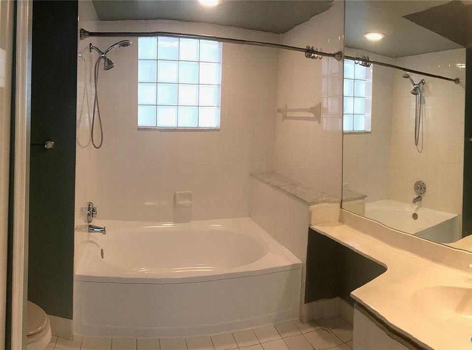 1st image of 3145 NE 184th St