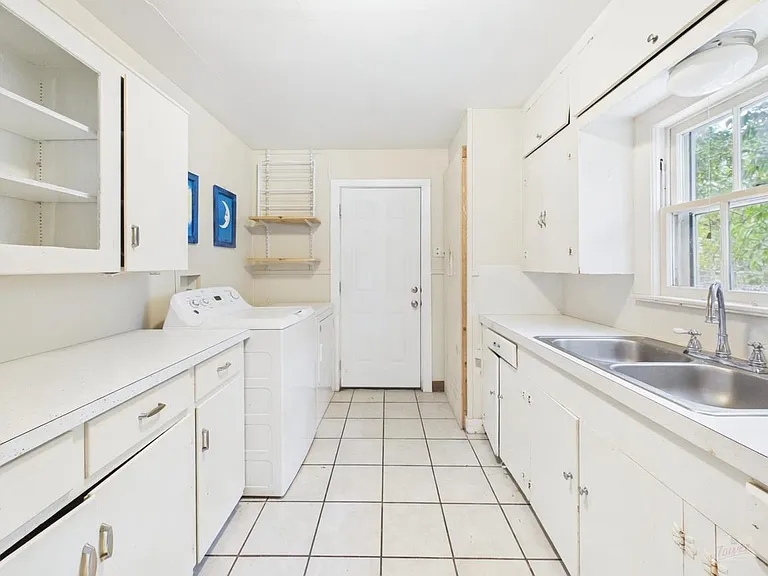 5204 Duval St — Photo 15