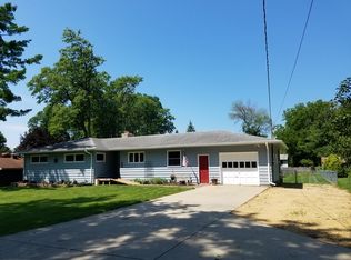 406 Bruce Ln, Mount Morris, IL 61054