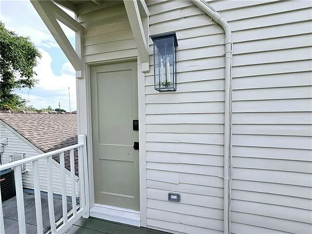 1121 Antonine St #2C — Photo 11