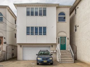113 Pacific St, Newark, NJ 07105