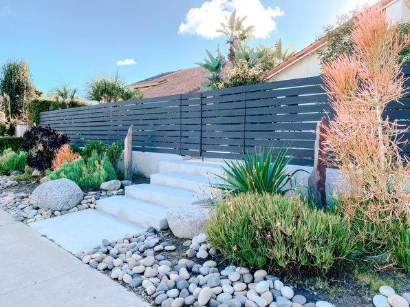 7923 La Capela Ln, Carlsbad, CA 92009