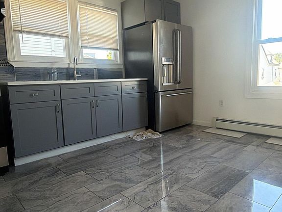 2nd image of 982 E 23rd St #2
