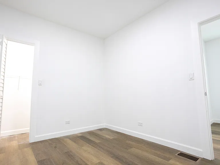 8739 S Colfax Ave #1 — Photo 7