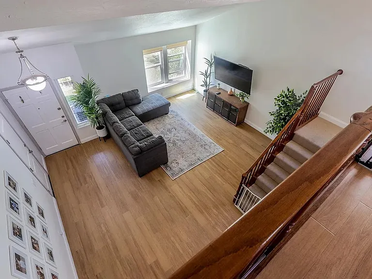 25051 Katie Ave — Photo 17