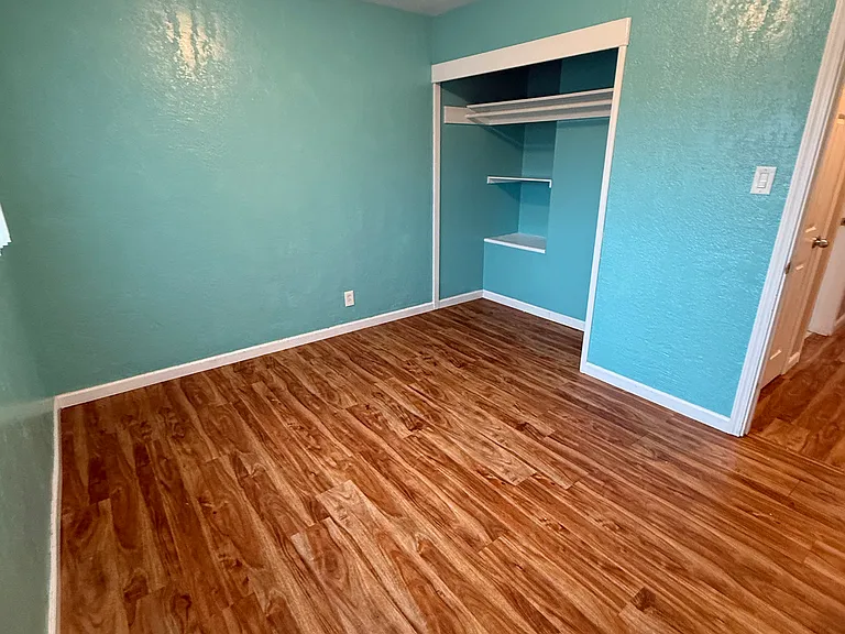 1045 Anzio St — Photo 7