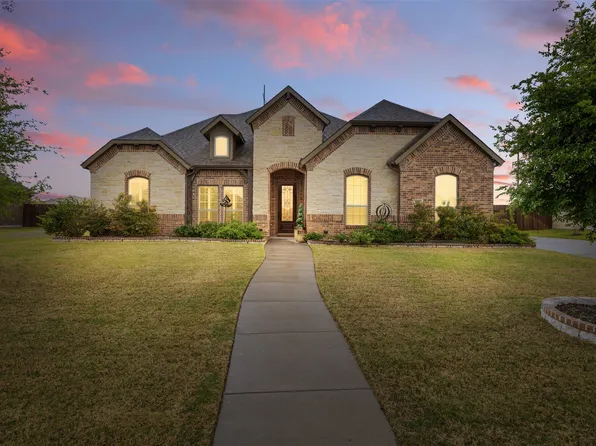 160 Sapphire Ln, Waxahachie, TX 75165