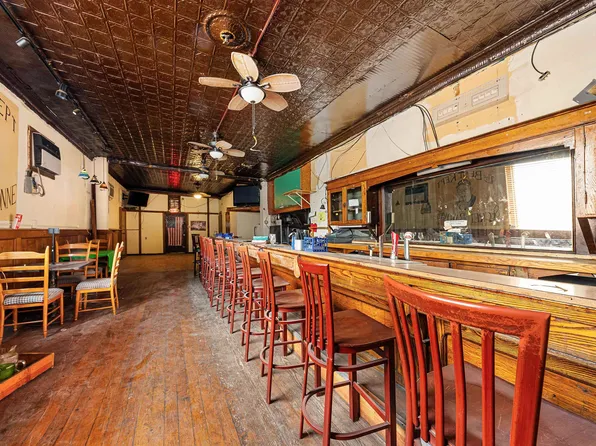 378 Avenue C image 5 of 22