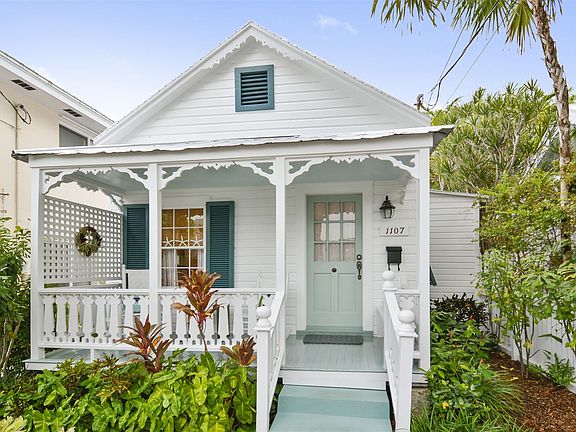 Exterior-Front Elevation-_DSC8477