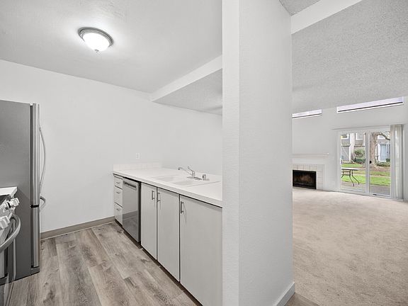 3rd image of 814 Pike St NE APT D5