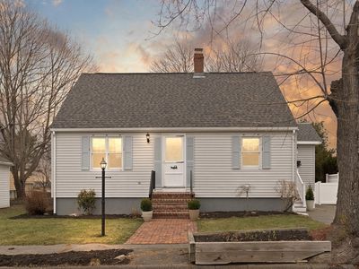 7 Larkin Ln, Salem, MA, 01970