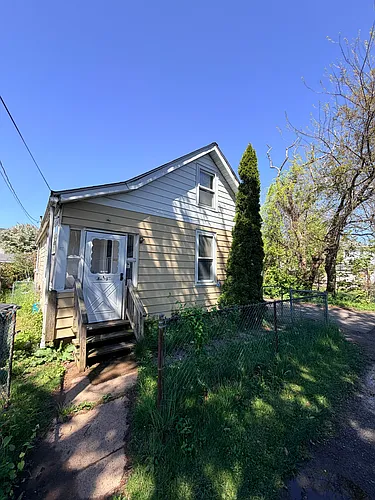 47 1/2 Park St Photo 1