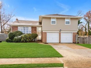 10 Brookfield Rd, Valley Stream, NY 11581