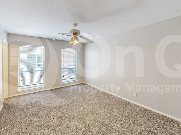 5925 E University Blvd #132 — Photo 6