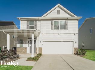 9613 Hamel St, Charlotte, NC 28215