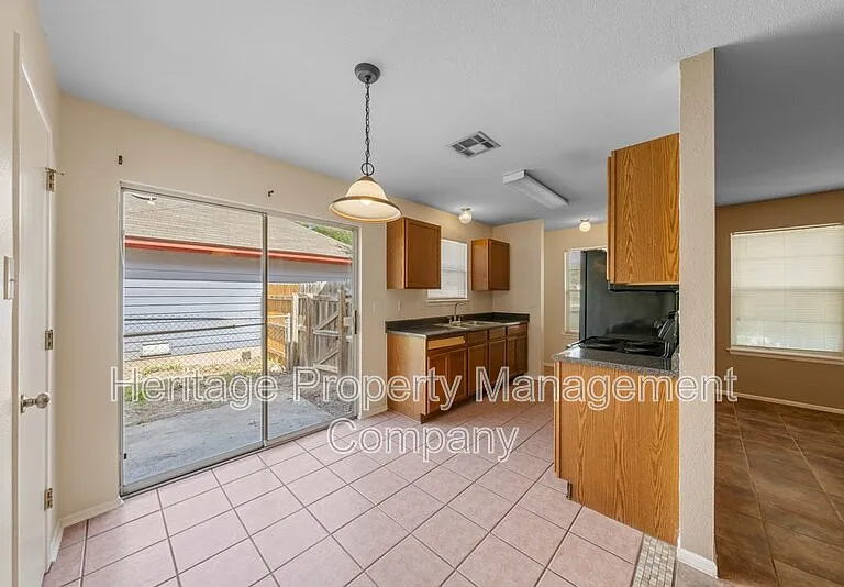 7522 Yellow Sand Dr — Photo 9