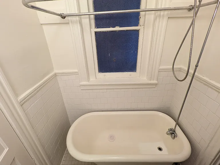 7 N Arthur Ashe Blvd #10 — Photo 15