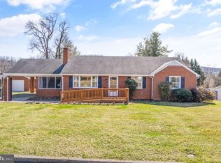 122 Jamestown Rd, Front Royal, VA 22630