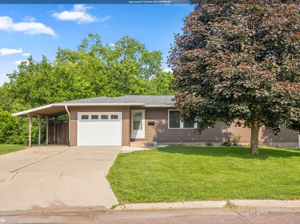 817 Roberts Ter, Marshalltown, IA 50158