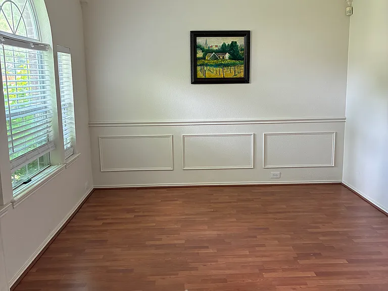 8240 Spring Ridge Dr — Photo 4