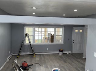 317 Mill Rock Rd, Hamden, CT 06517