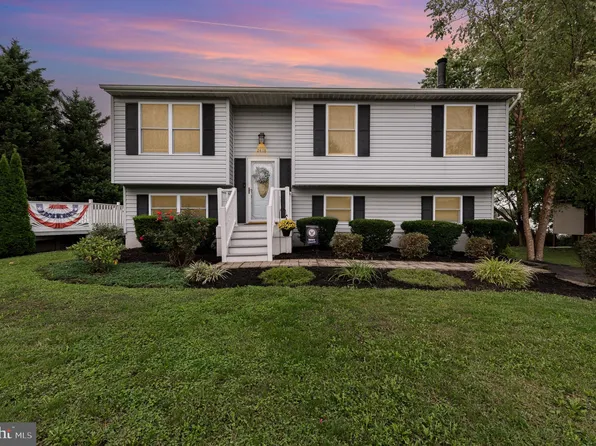 2418 Jarsey Ave, Sparrows Point, MD 21219
