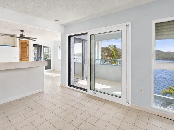21 Sea Clf, Saint Thomas, VI 00802