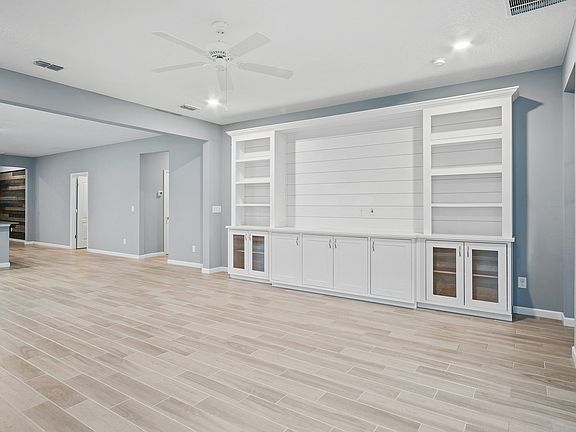 246 Tintamarre Drive, St. Augustine, FL Family Room with Built In