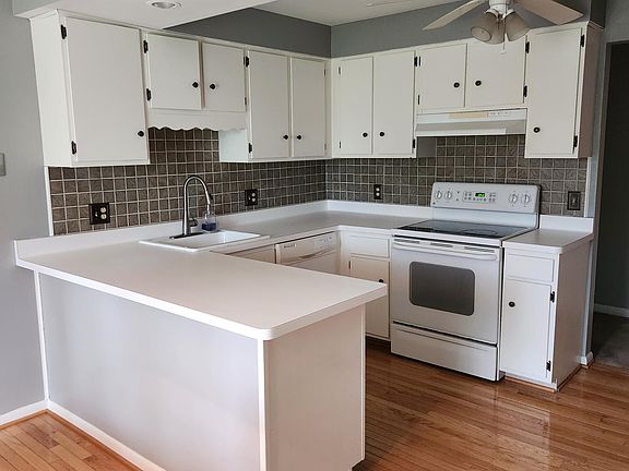 4th image of 42 Bee Hunter Ct Unit D