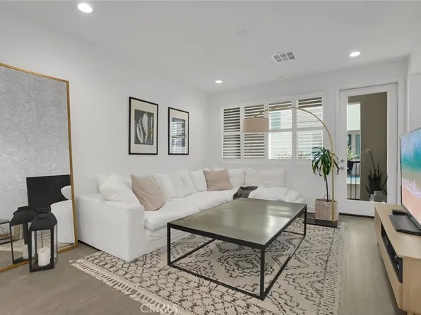 318 Bridgewater Way #7, Gardena, CA 90247