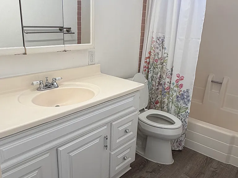 1890 San Vincente Dr #1 — Photo 11