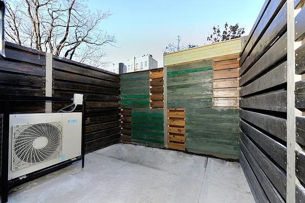 Rented by HCO NY | media 35