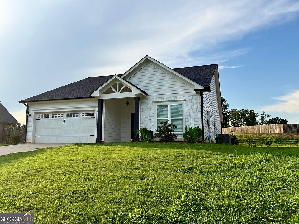 1st image of 308 N Point Cir
