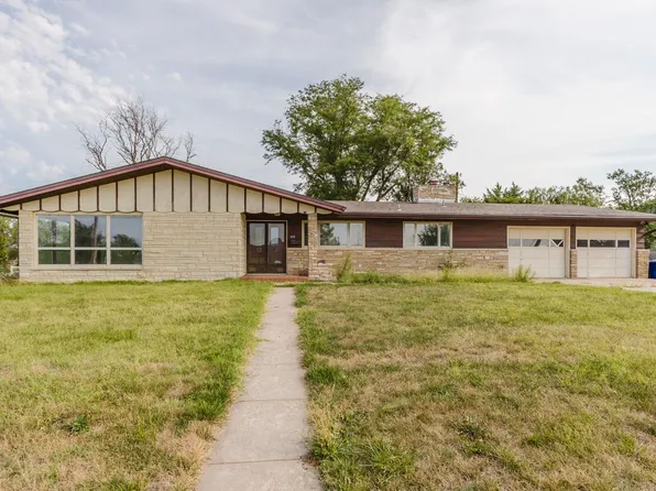 112 W F St, Hillsboro, KS 67063