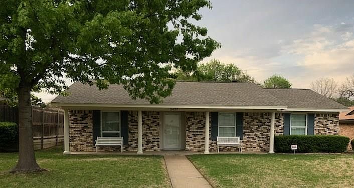 1st image of 2437 Eastbrook Dr
