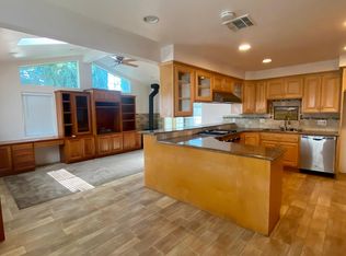 901 1/2 Mount Olive Dr, Duarte, CA 91010