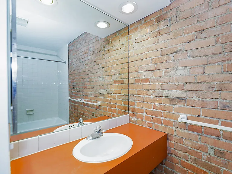 Barr Terrace Apartments — Photo 22